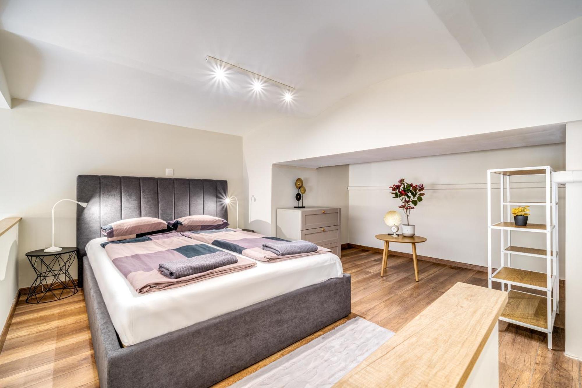 Apartament Rakoczi 2 Bedroom Stylish *